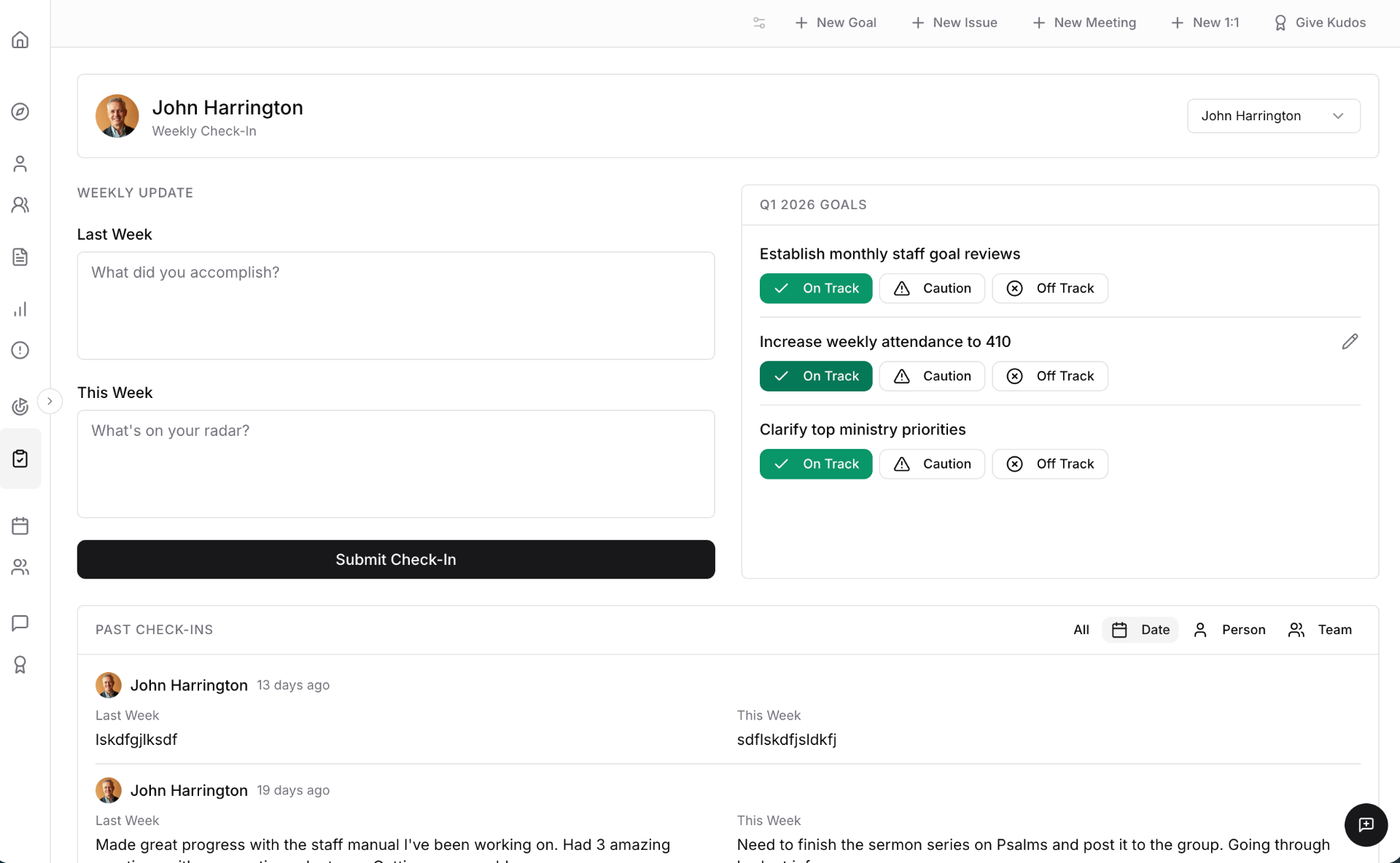 Alignify weekly check-in interface with goal status updates